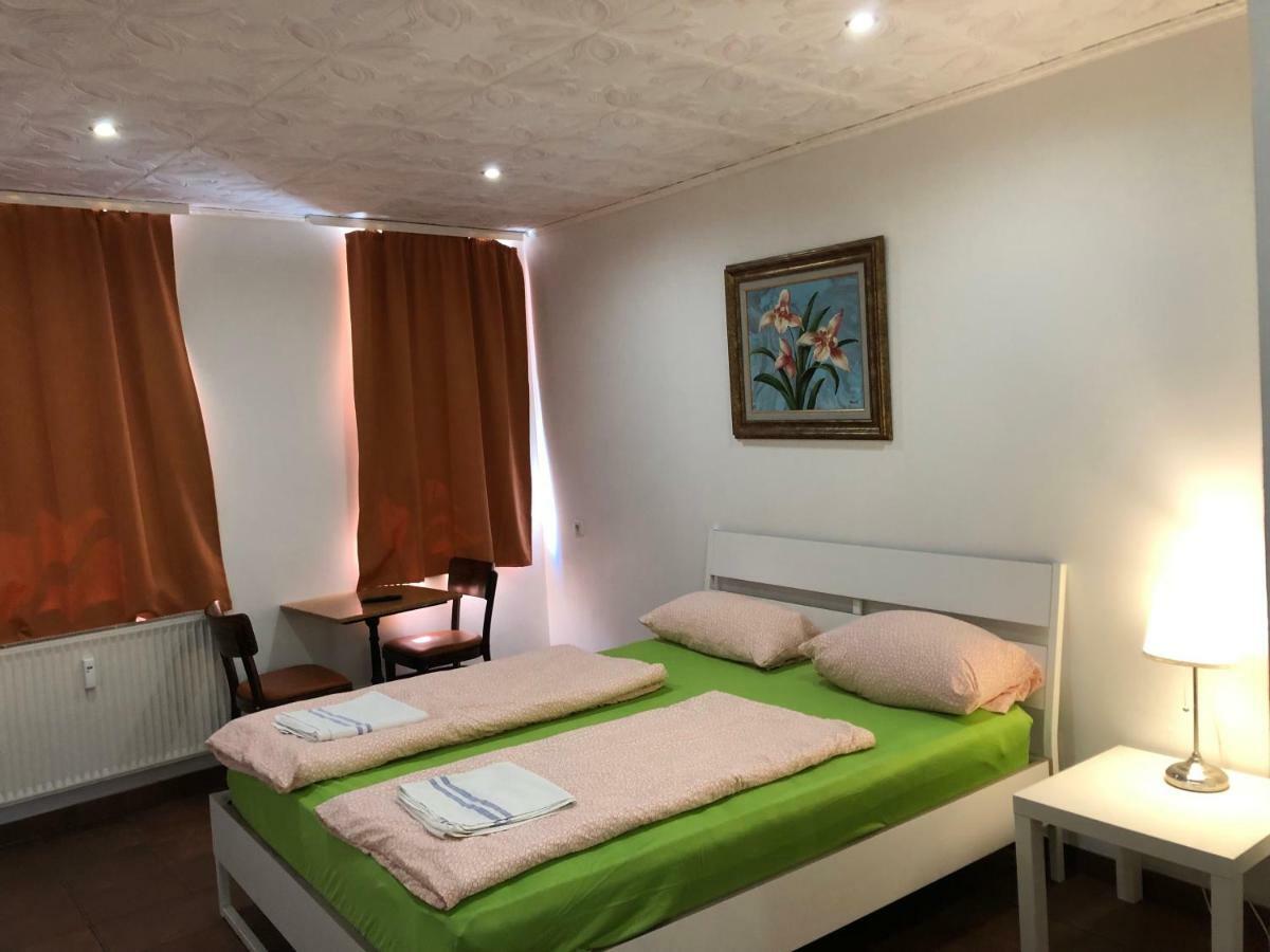 Pension Adler Lübeck Buitenkant foto